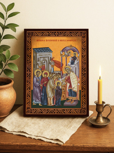 Icoană ortodoxă cu Intrarea Maicii Domnului în Biserică cu ramă decorativă stil sculptat