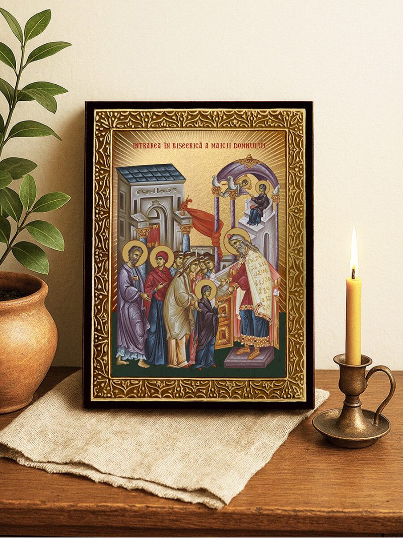 Icoană aurită cu Intrarea Maicii Domnului în Biserică cu raze decorative