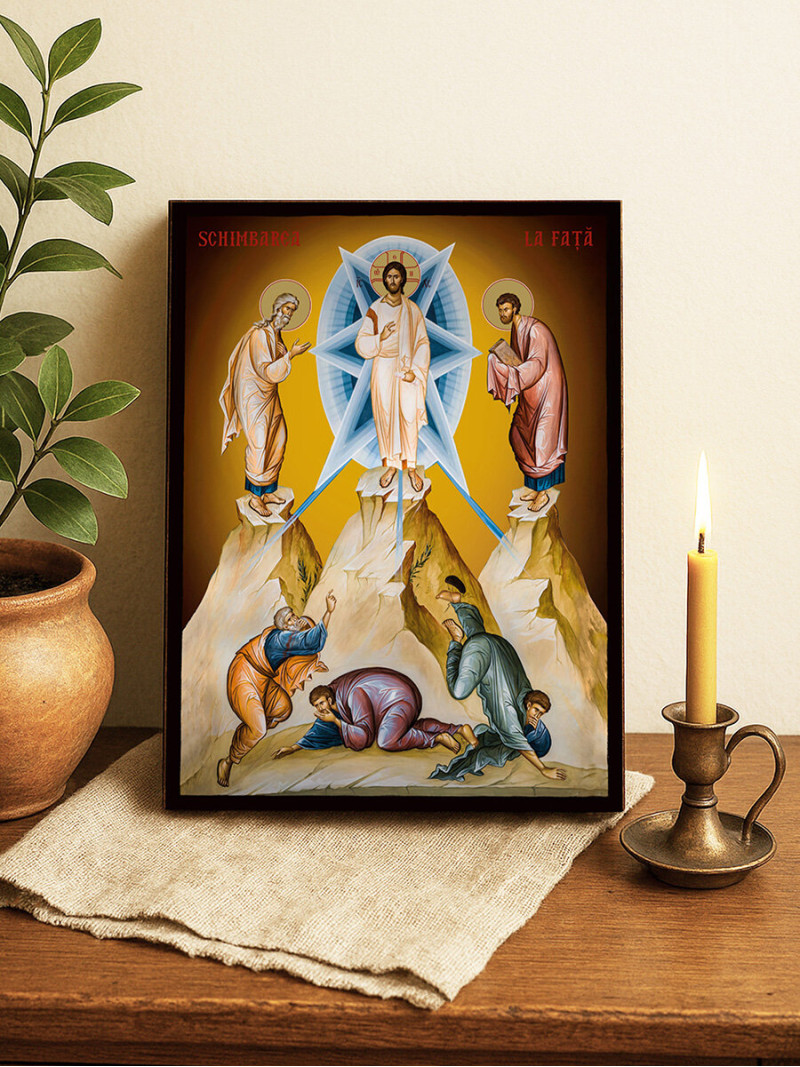 Icoană ortodoxă cu Schimbarea la Față a Domnului cu fundal galben luminos
