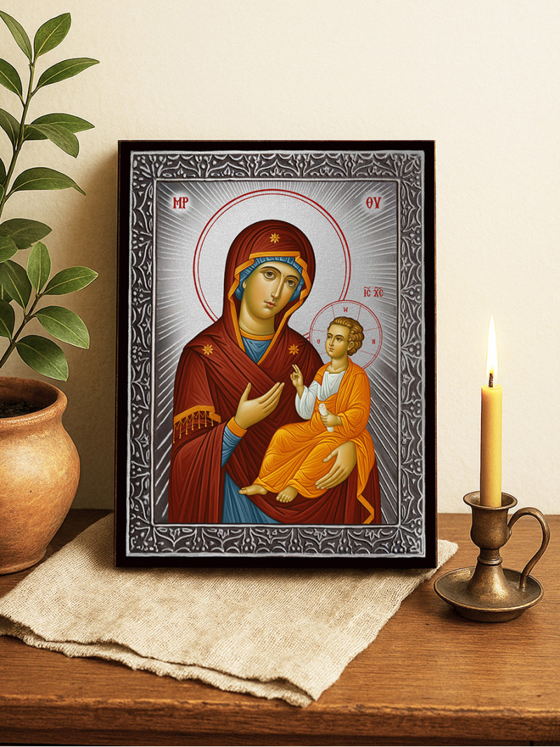 Icoană cu Sfânta Maica Domnului Iverska cu raze argintii decorative