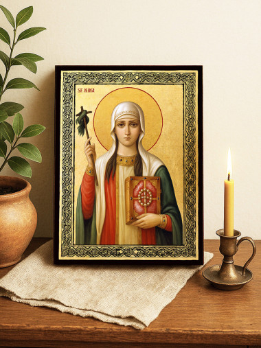 Icoană aurită cu Sfânta Nina și ramă decorativă