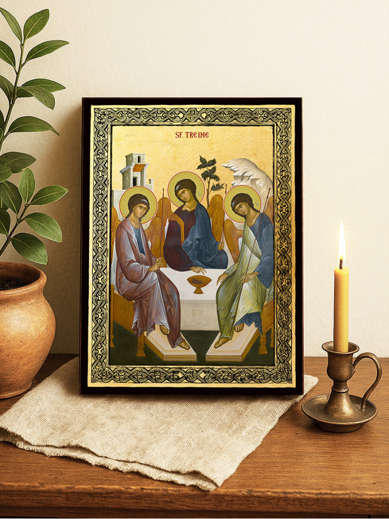 Icoană aurită cu Sfânta Treime și ramă decorativă