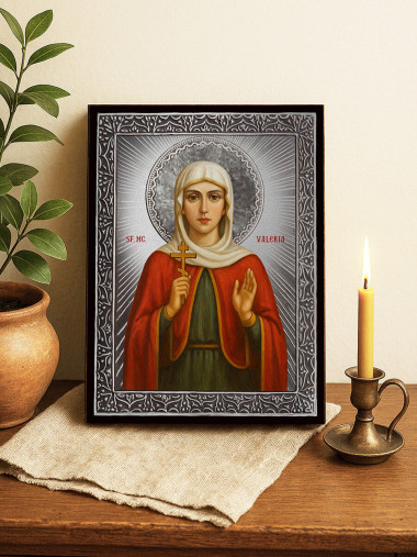 Icoană cu Sfânta Valeria cu raze argintii decorative