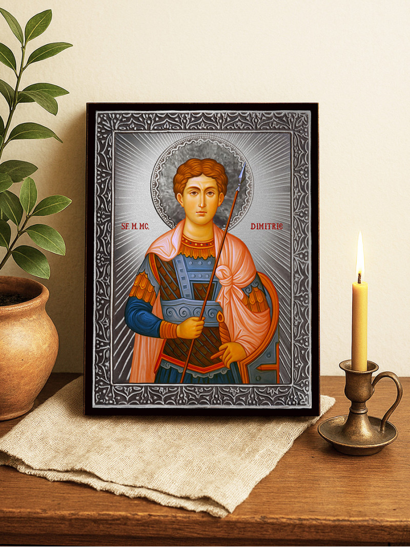 Icoană cu Sfântul Dimitrie cu raze argintii decorative