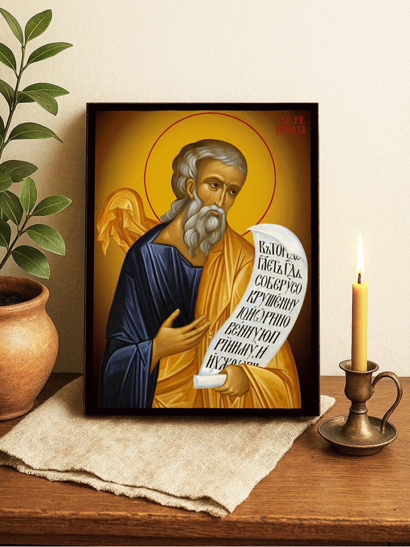Icoană cu Sfântul Miheia cu fundal galben luminos