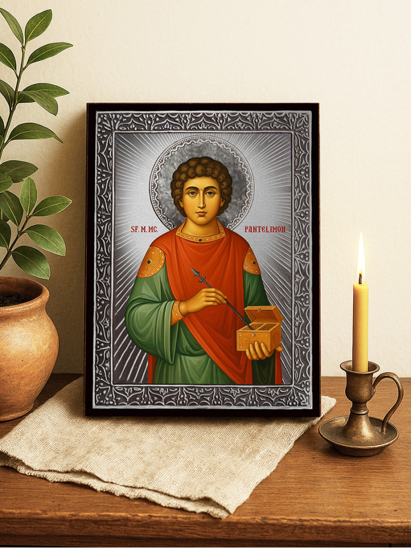 Icoană cu Sfântul Pantelimon cu raze argintii decorative