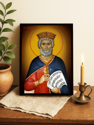 Icoană cu Sfântul Vladimir pe fundal galben cald
