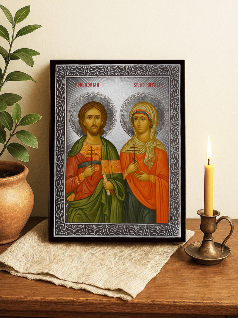 Icoană cu Sfinții Mucenici Adrian și Natalia cu raze argintii decorative