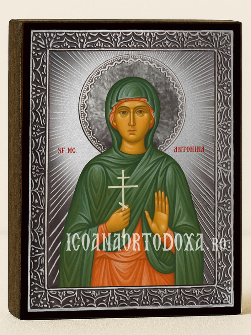 Icoană cu Sfânta Antonina cu raze argintii decorative