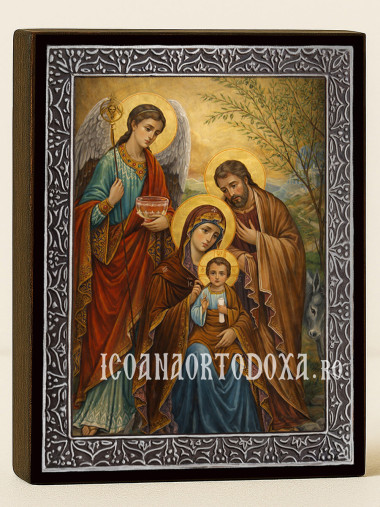 Icoană a Sfintei Familii cu ramă argintie